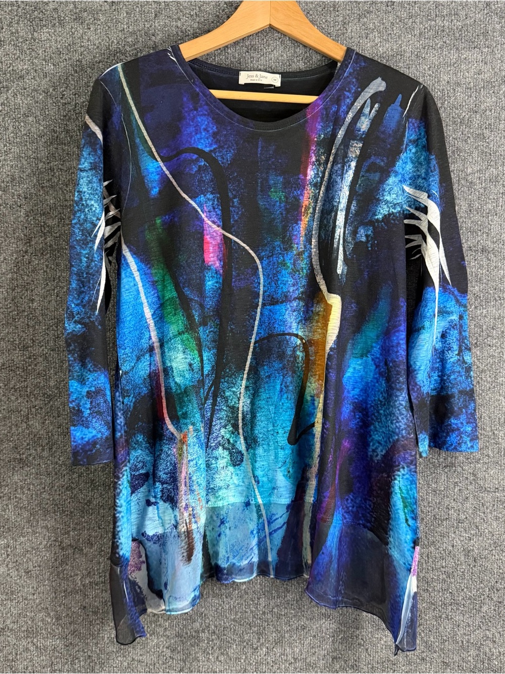 Jess & Jane Womens 3/4 Sleeve Artsy Top Multicolor Chiffon Hem Casual